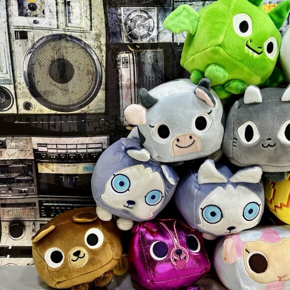 Roblox Pet Simulator Plush 4" - Lot of 14 - Picture 2 of 6